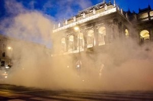Pokoli füst borította el az Andrássy utat