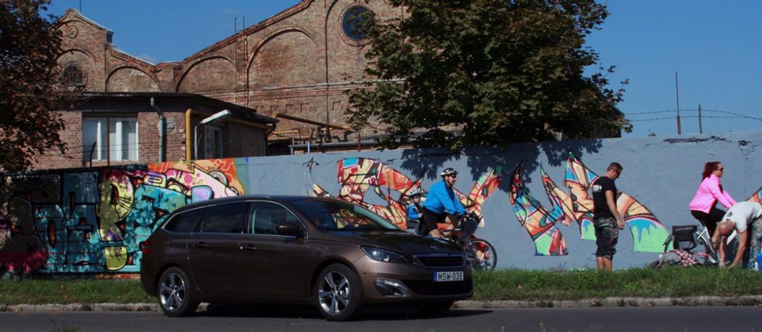 308 kombi – Az Octavia is megrezzen