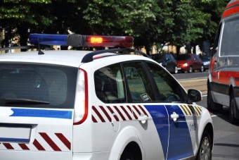 Nevelőapjával rabolt autót egy 15 éves lány