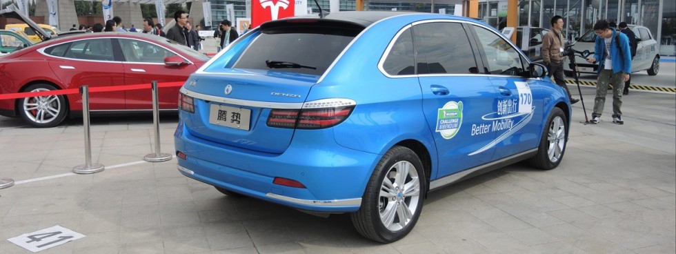 Mercedes kínai ruhában