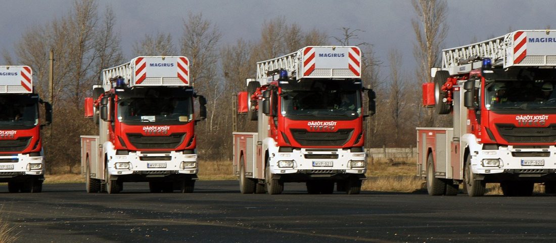 Beültünk a 250 milliós tűzoltóautókba