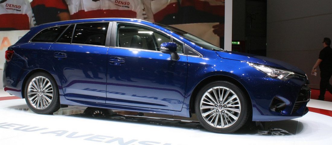 Válságban a japán családi autók