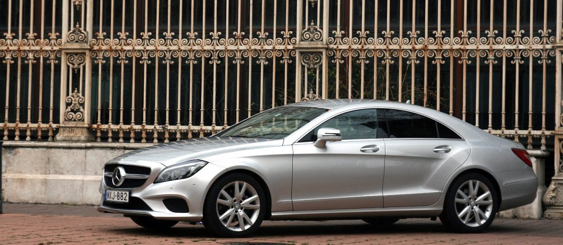 Mit keres a négyhengeres dízel egy luxuskupéban?