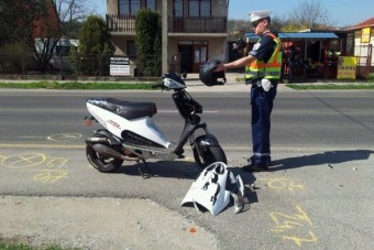 Rendőrök ütköztek motorossal Budapesten