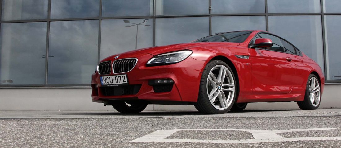 Bálnakupé BMW módra