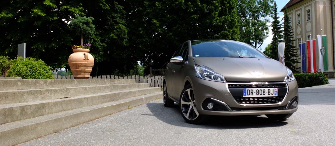 Az új Peugeot 208 beéri 3 literrel százon