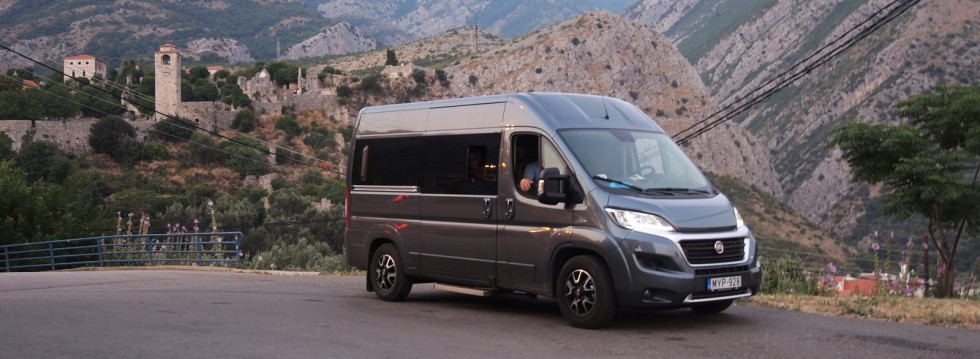 Messzire mész a családdal? Itt a kocsid!