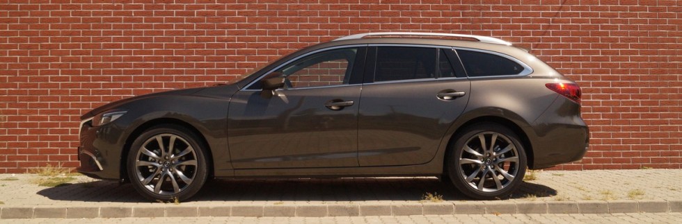 Mazda 6: olyan szép, hogy a többi mindegy is