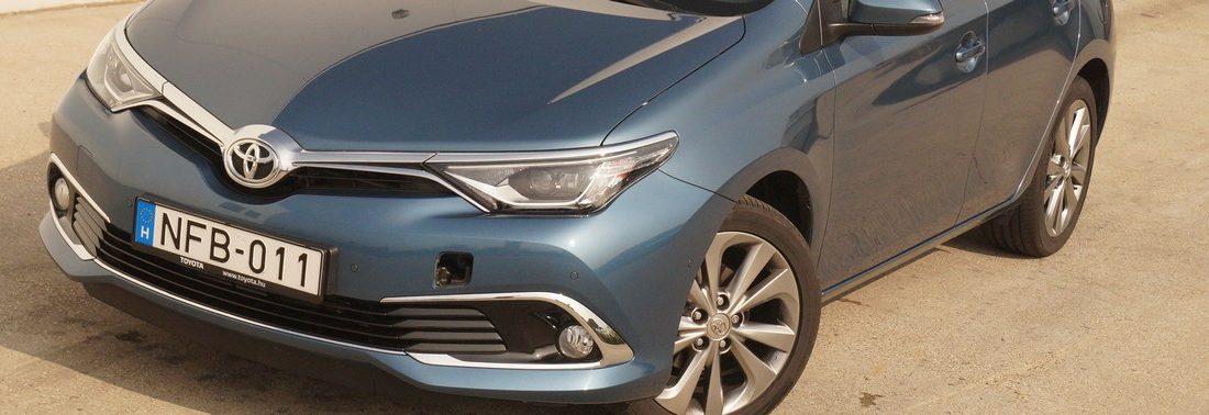 Így hasít a turbós Toyota Auris