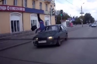 Gyalogost gázolt a Lada, elég csúnyán