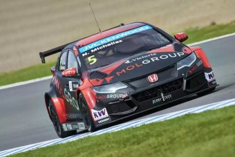 Michelisz óriást ment Japánban