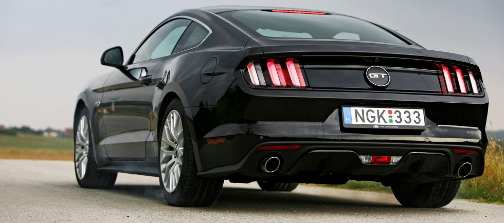 Teszt: Ford Mustang GT Fastback 5.0 V8