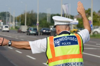 Lezárták az M1-est!