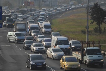 Két tömegbaleset az M3-ason, teljes útlezárás