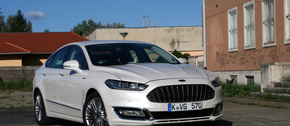 Teszt: Ford Mondeo Vignale Hybrid