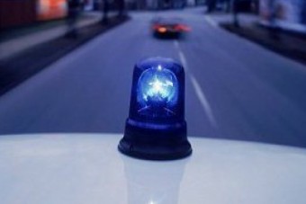 Autós üldözés Szabolcsban, a tolvaj fának csapódott