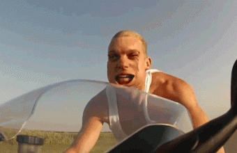 Bukósisak nélkül ütközött, szörnyethalt egy motoros