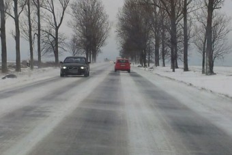 Jégpályává változtak a magyar utak