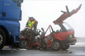 Tragédia Karcagnál, a Suzuki konzervként nyílt ki