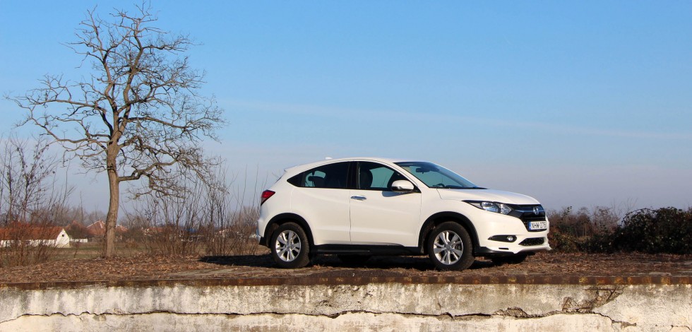 Két kategóriára támad a Honda HR-V