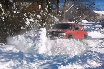 Hóember kivégzés, a gyereknek ne mutasd meg