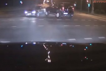 Az összes orosz Hummer-baleset egy videóban