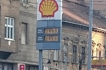 Kettessel kezdődik az üzemanyagok ára